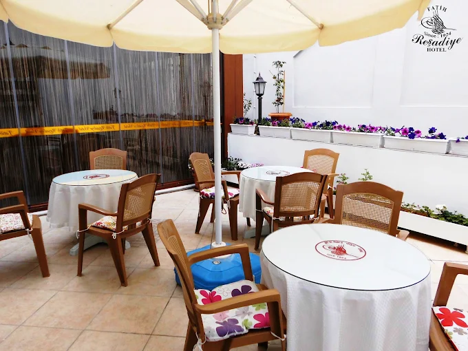 Restaurant & Entertaiment 5